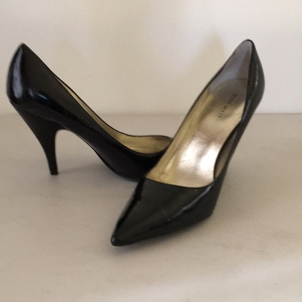 Nine West pumps